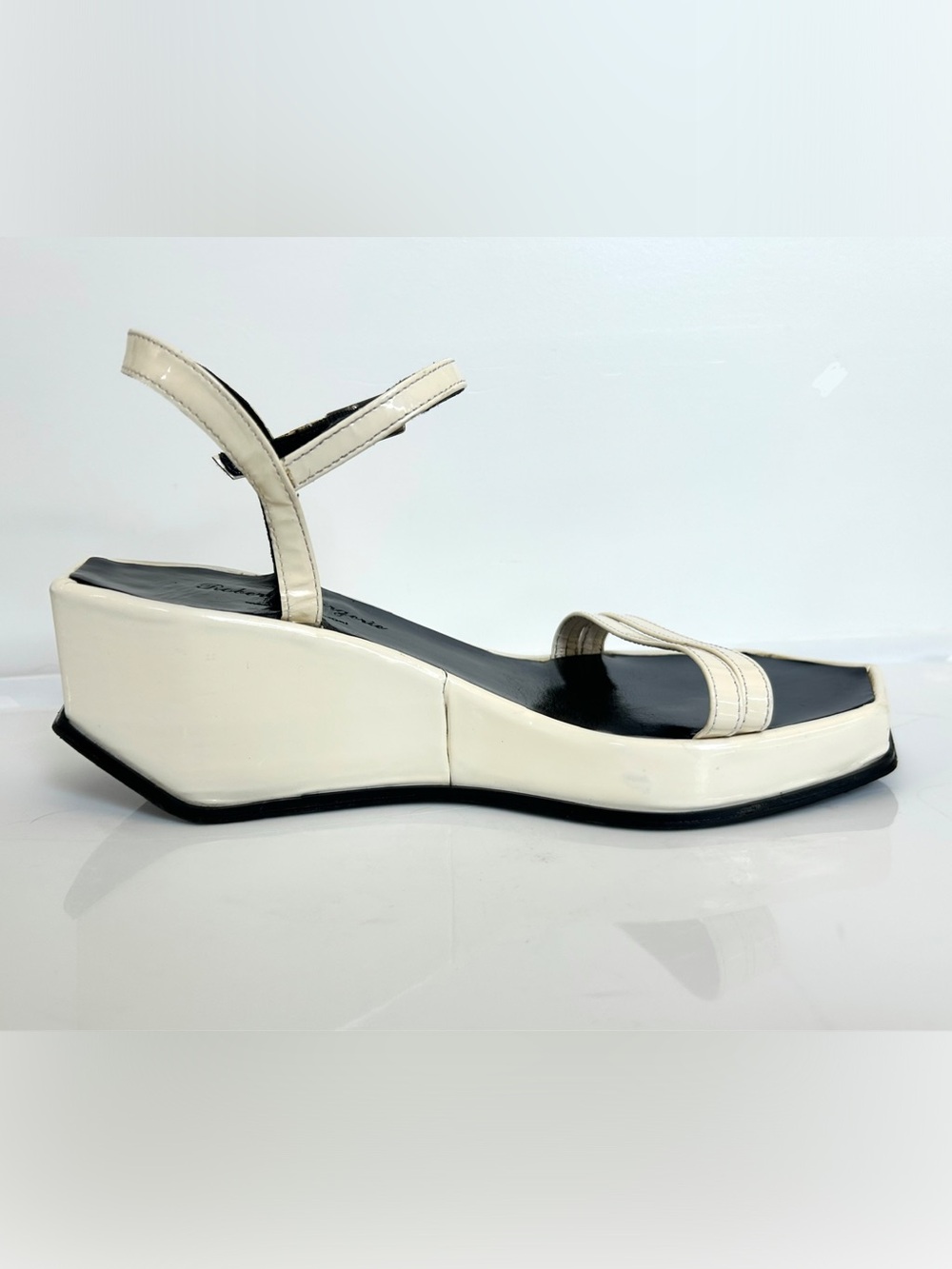 Robert Clergerie Black and White Platform Mod Geometric Sandals - Picture 7 of 9